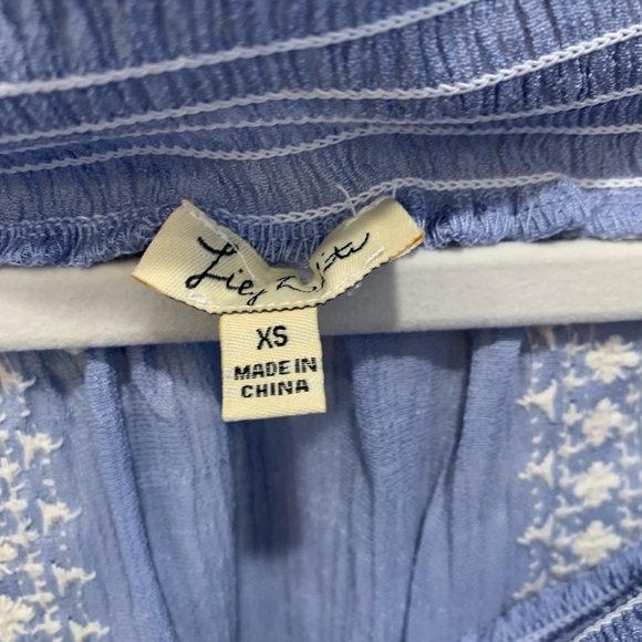 Women’s Off the shoulder top size xs - Picture 4 of 4